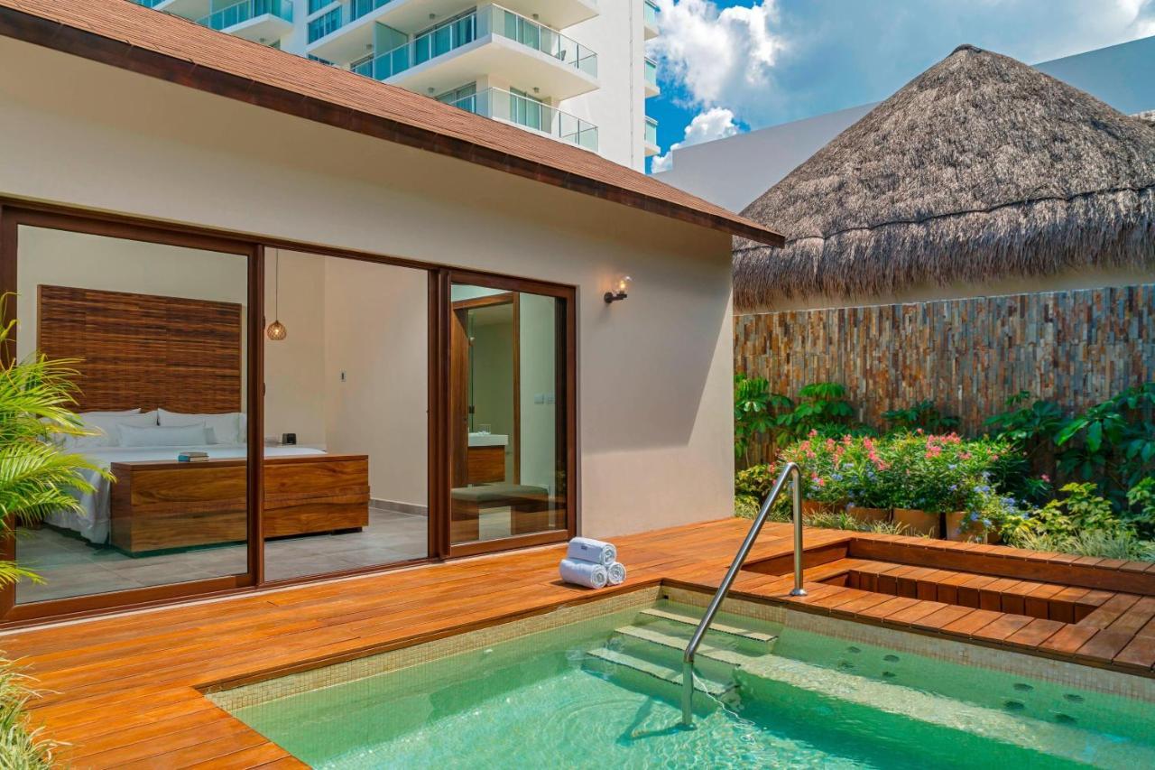 Cabana 2, 1 Bedroom Studio Suite, 1 King, Oceanfront